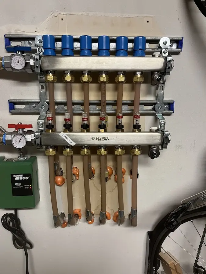 Plumber performing Leak Detection at a residential property in Eloy